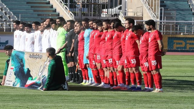 اقدام خیرخواهانه تیم بازنده در بازی درون گروهی تیم ملی فوتبال