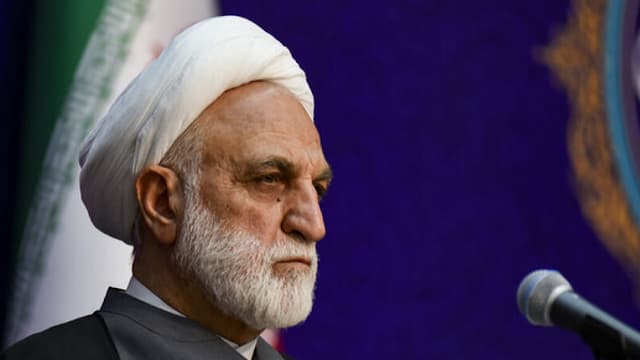 رئیس قوه قضاییه: نهضت ایثارگری و جانفدا در حوزه معیشت مردم وارد شود