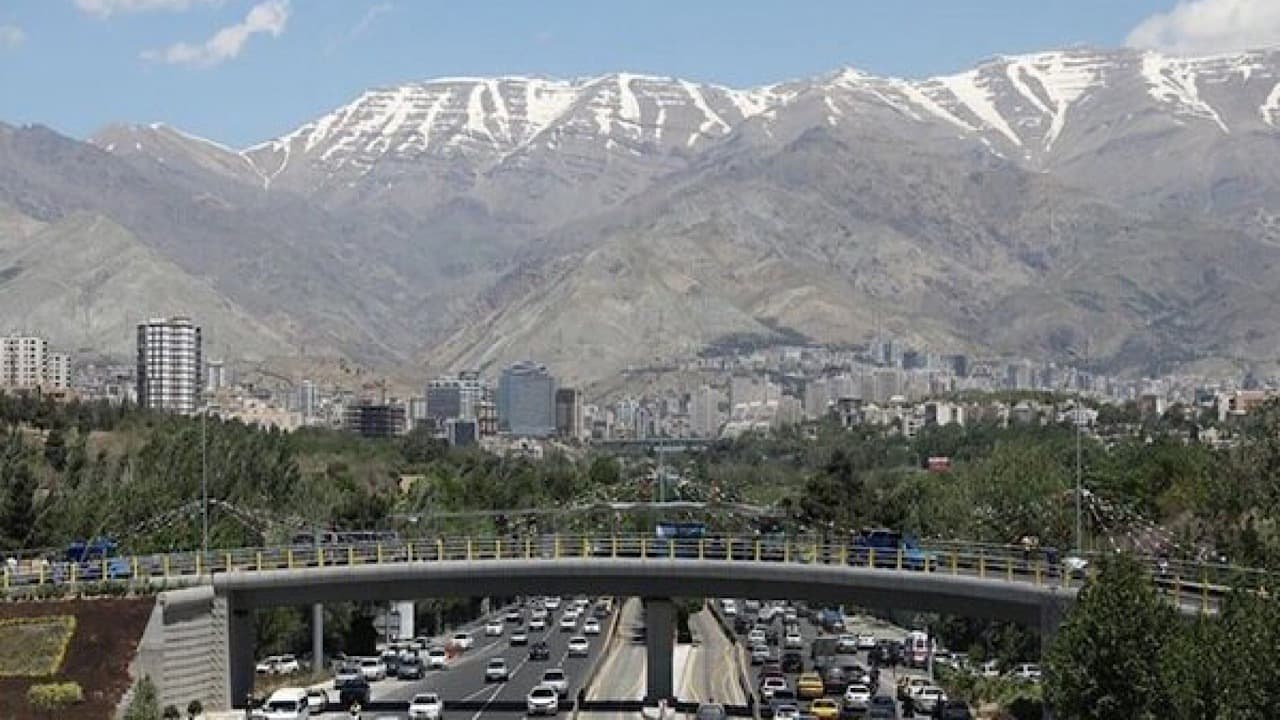 هوای تهران در وضعیت قابل قبول است