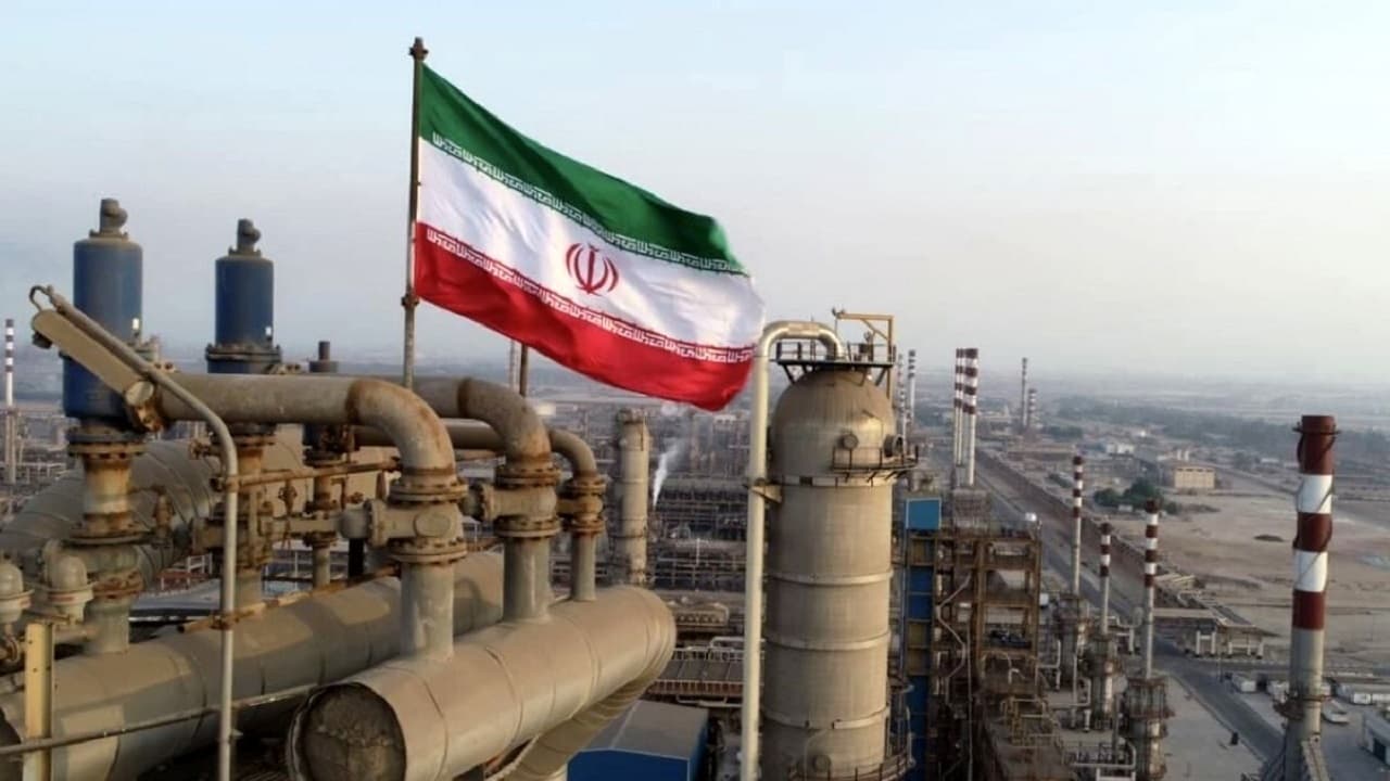 رد ادعای آمریکا درباره پیامد‌های بستن چاه‌های نفت ایران