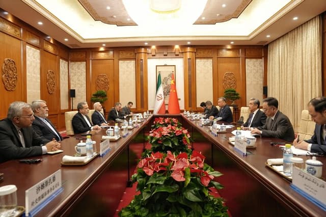 جزییات رایزنی وزیران خارجه ایران و چین در پکن