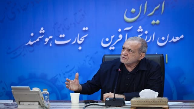 روایت رئیس‌جمهور از دیدار دو ساعته با رهبر انقلاب/ تاکید پزشکیان بر هم‌افزایی دولت و اصناف