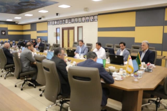 برگزاری نخستین جلسه شورای راهبری تحول اداری بانك صنعت و معدن در سال ۱۴۰۵