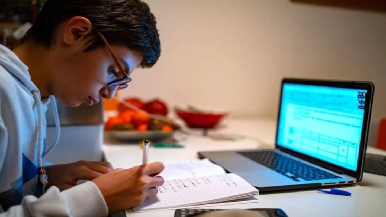 امتحانات دانش آموزان هفتم تا دهم تهران مجازی است