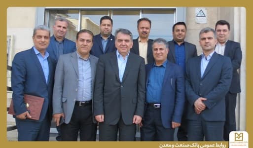 تمركز بر توسعه خدمات ارزی و بهداشت اعتباری در بازدید مدیران ارشد بانك صنعت و معدن از شعبه تنكابن