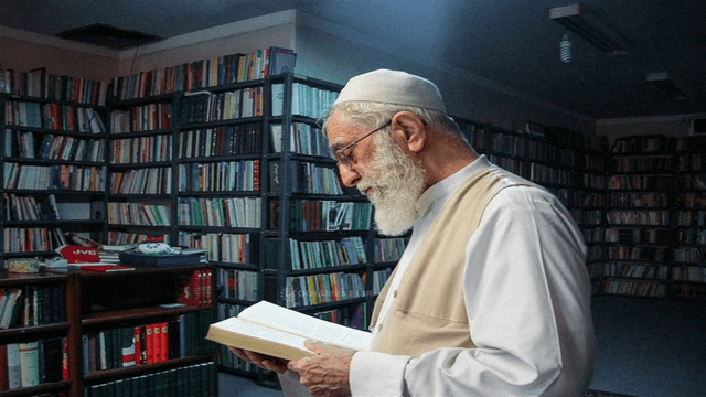 آقـای کتـاب‌باز ؛ کتاب‌خوان‌ترین سیاست‌مدار دنیا