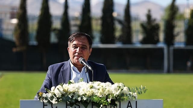 واکنش تاجرنیا به نامه پرسپولیس به پزشکیان: مصداق دخالت دولت است