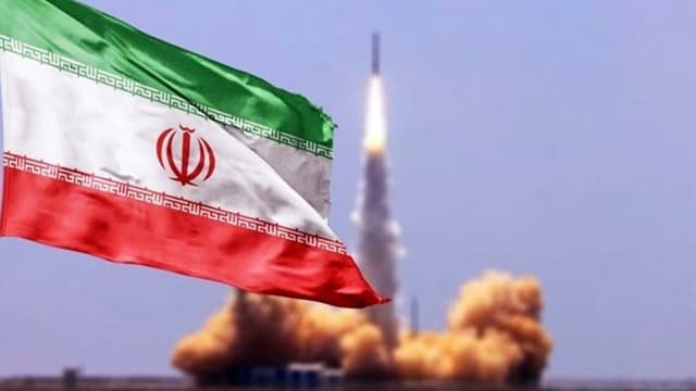 چرا آمریکا به جای تسلیم ایران، خودش تسلیم شد؟
