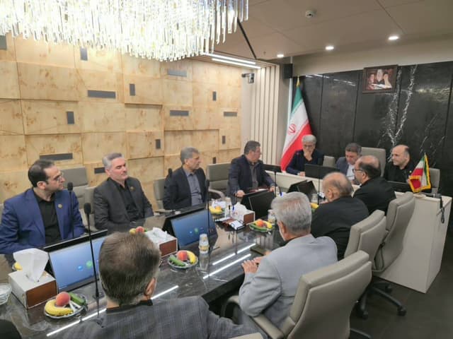 آیین تکریم و معارفه مدیرکل بیمه ایران در استان قم برگزار شد.