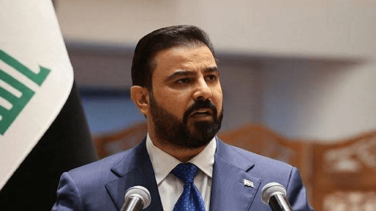 نخست‌وزیر عراق در مراسم تشییع رهبر شهید ایران در نجف شرکت می‌کند