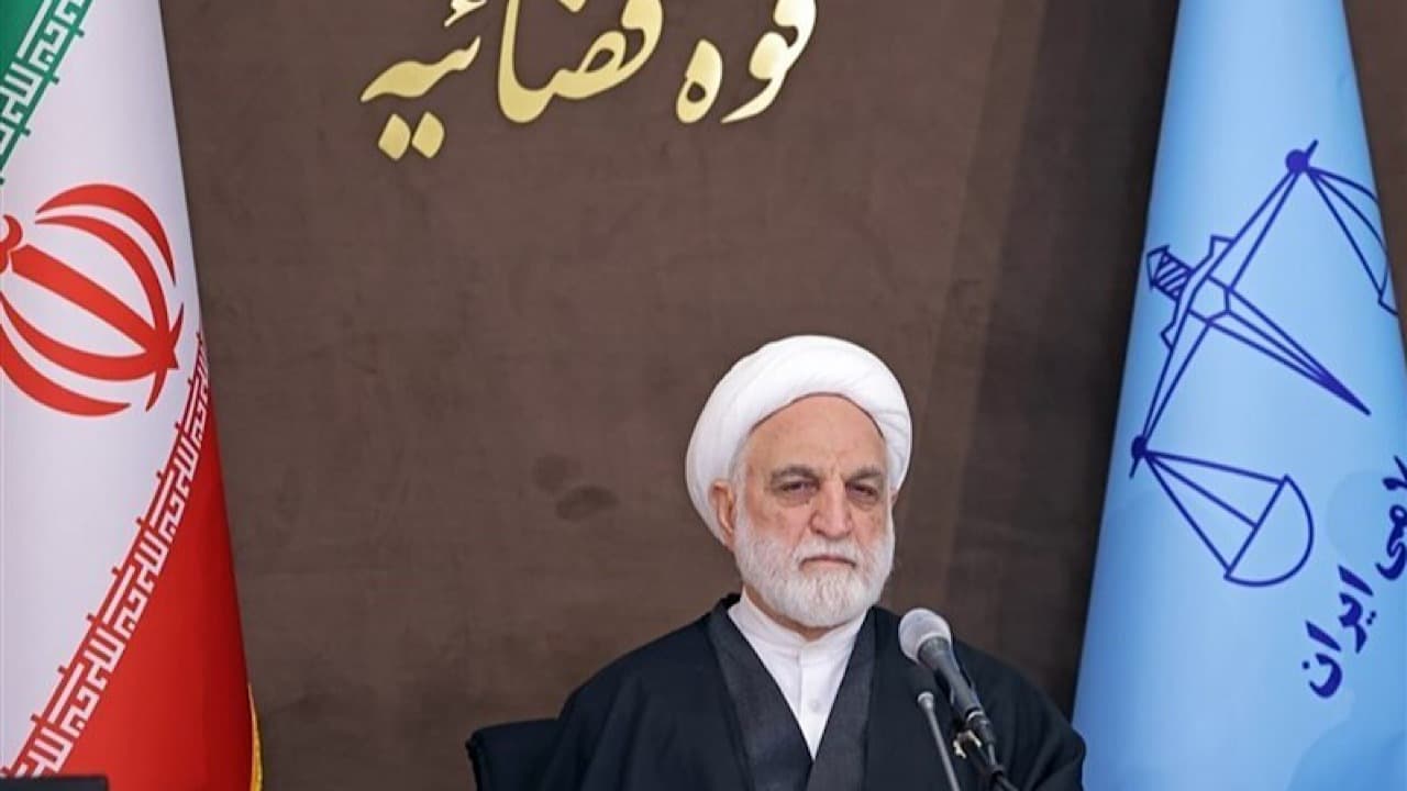 اژه‌ای: جنایتکاران جنگی هم باید مجازات شوند هم خسارت پرداخت کنند
