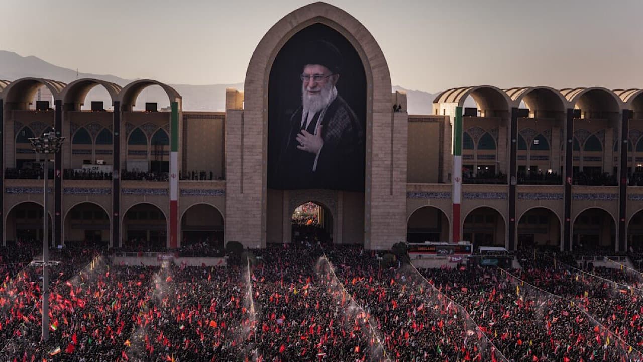 دعوت برای حضور در آیین بزرگداشت قائد شهید امت