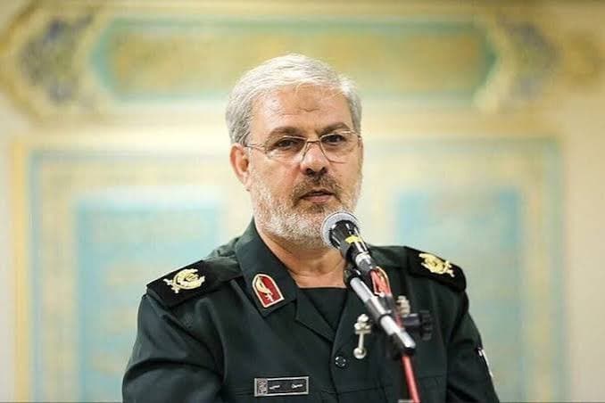 تنگه هرمز را تا زمانی که دشمن همه‌ی شرایط ما را بپذیرد حفظ می‌کنیم