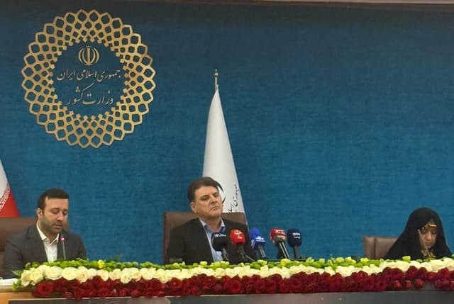 معاون سیاسی وزارت کشور: توهین به رئیس‌جمهور جرم است/ در مورد قانون حجاب هیچ تغییری ایجاد نشده است