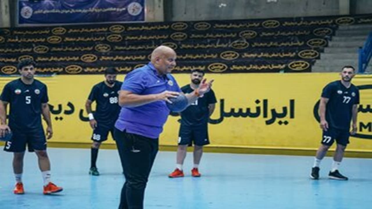 سرمربی تیم ملی هندبال: برای مدال ناگویا تا آخرین لحظه می‌جنگیم