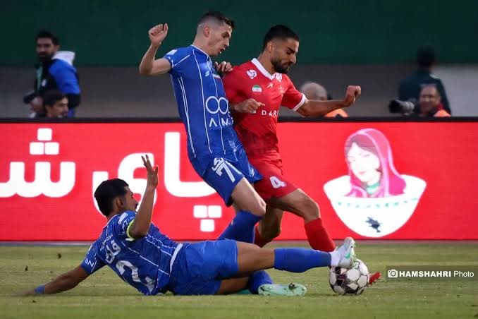 پرسپولیس - استقلال؛ نبرد سرخ و آبی در دیار زاینده رود