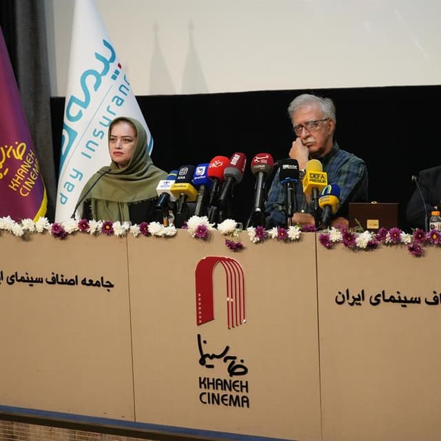 در نشست خبری گرامیداشت روز ملی سینما مطرح شد؛ هم‌افزایی بیمه دی و خانه سینما برای ارتقای امنیت حرفه‌ای اهالی هنر / حمایت بیمه دی از رویدادهای هفته سینما