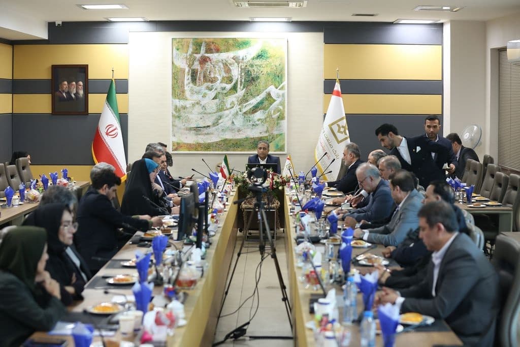 دكتر شایان: مسیر 70 ساله بانك صنعت و معدن با قدرت بیشتر ادامه خواهد یافت