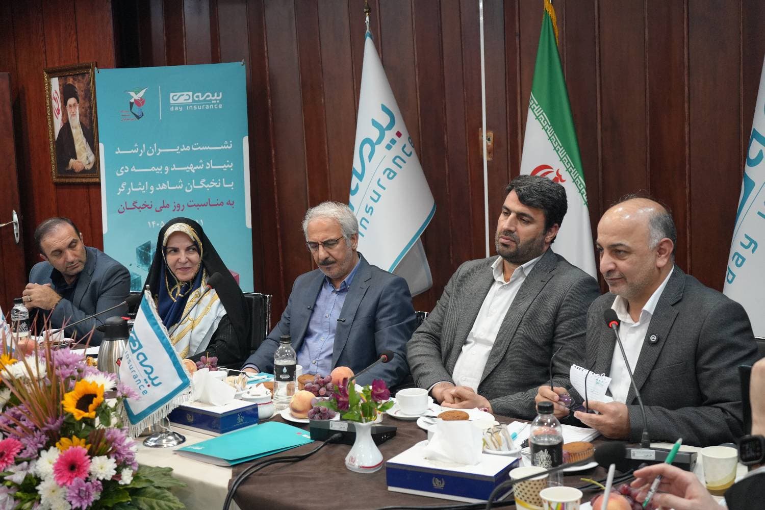 تأکید مدیرعامل بیمه دی بر خروجی‌محوری و توسعه زنجیره ارزش در جمع نخبگان ایثارگر/ از رشد 200 درصدی بیمه‌های عمر تا موافقت راه‌اندازی رشته مدیریت بیمه در دانشگاه