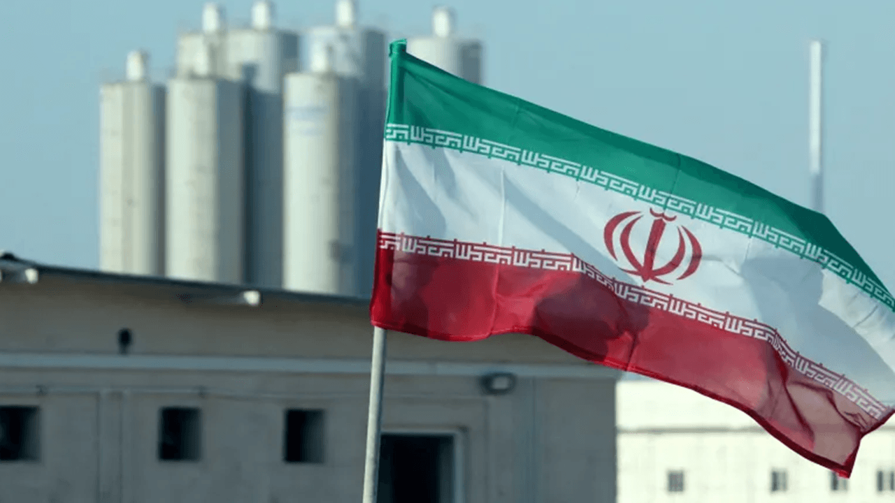 رویترز به نقل از یک مقام ایرانی: به رسمیت شناختن حق غنی‌سازی، خط قرمز تهران است