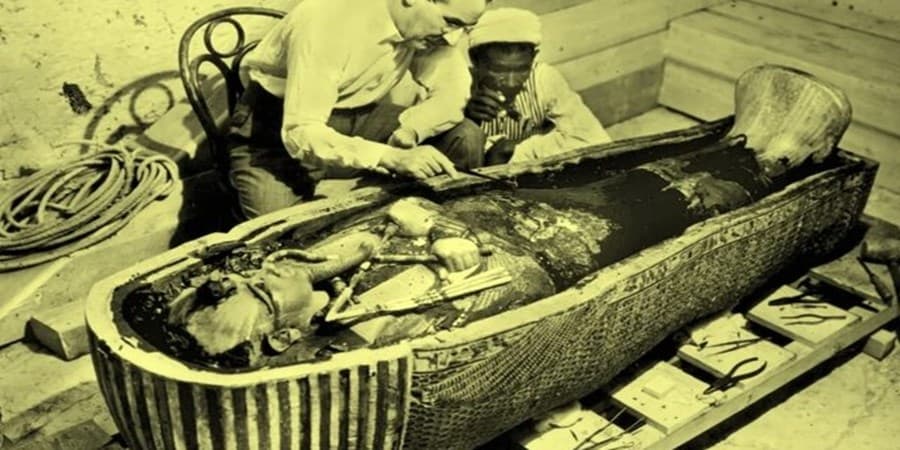 فروش فراتر از انتظار چمدان کاشف مقبره فرعون