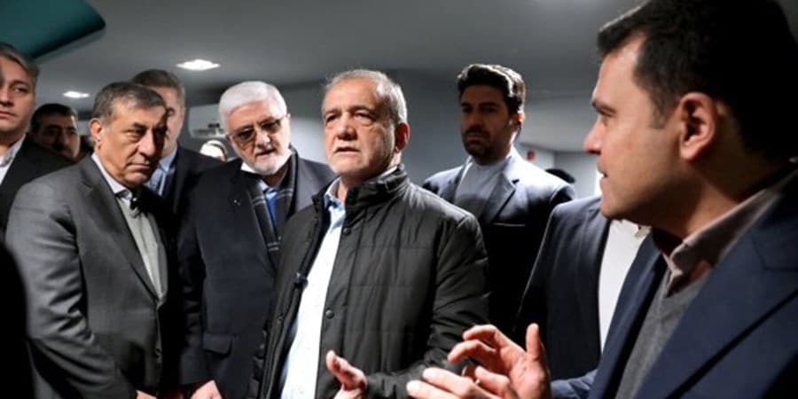 بازدید رئیس جمهور از نمایشگاه دارو و تجهیزات پزشکی