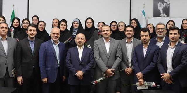 مدیرعامل بیمه دی: بیمه هوشمند با کارکنان خلاق و با دانش، محقق می شود
