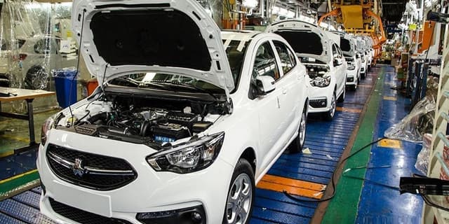 ممنوعیت افزایش قیمت برای خودرو‌های تحویل ۱۴۰۳