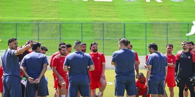 اصلانیان: این پرسپولیس توان رقابت با تراکتور و سپاهان را ندارد