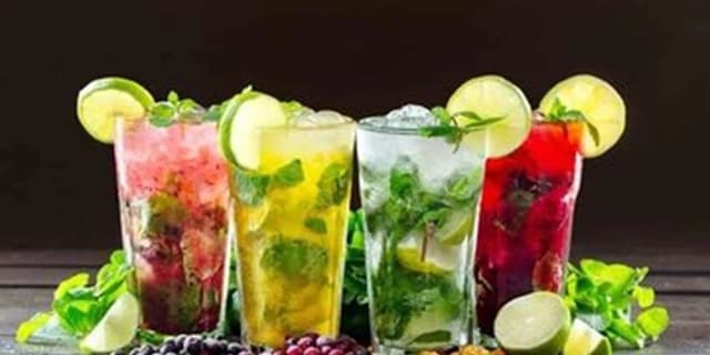 نوشیدنی‌هایی که تابستان را آسان‌تر می‌کنند