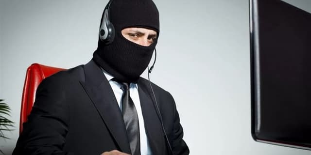 ماجرای تلفن‌های مشکوک از عربستان سعودی چه بود؟