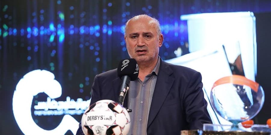 تاج: در سال جام جهانی از دولت انتظار کمک داریم
