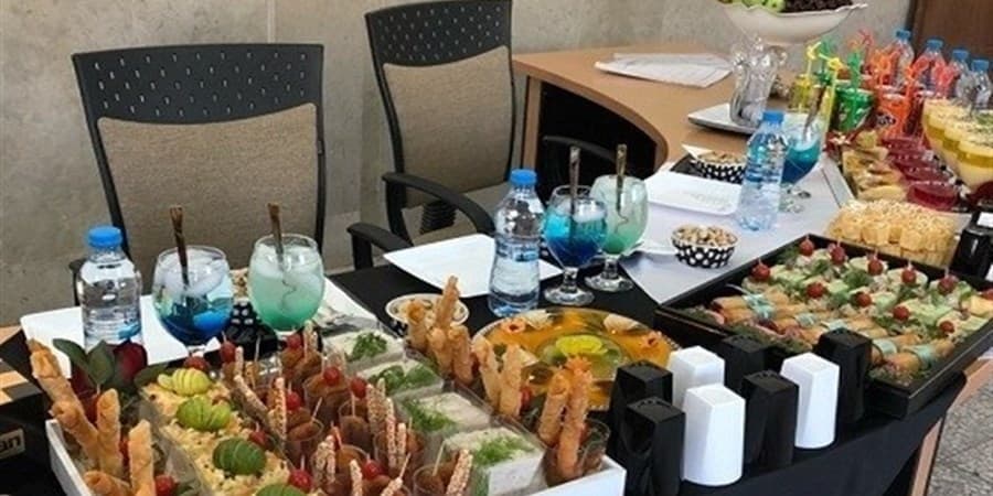 وزارت علوم، پذیرایی تشریفاتی و اهدای هدیه در جلسات دفاع را ممنوع کرد
