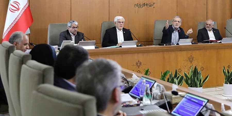 نباید به صرف یک اظهارنظر نیرو‌های علمی را محروم کرد