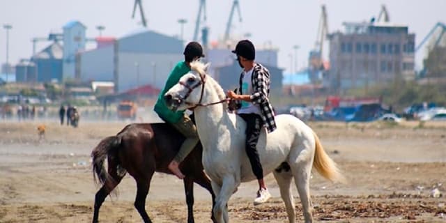 توسعه گردشگری در سواحل در چارچوب قوانین مجاز است
