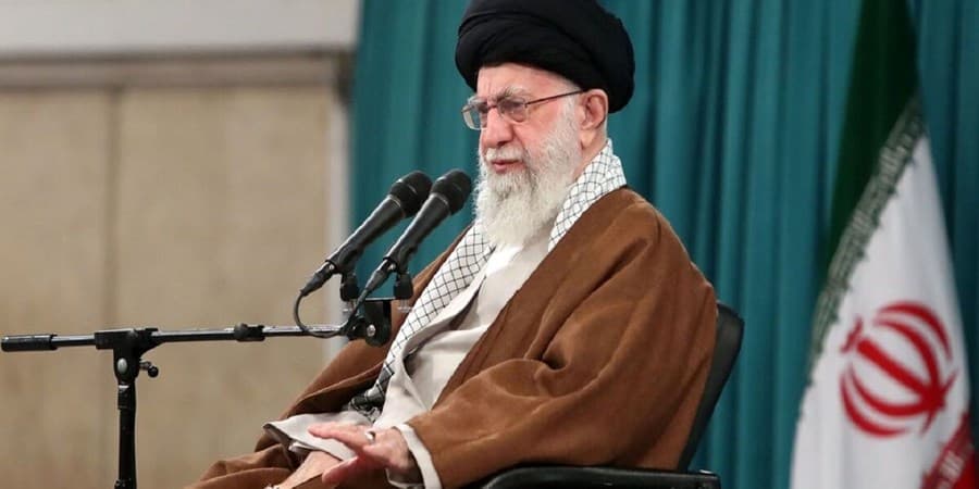 رهبرانقلاب: مرحوم‌آقای نائینی یک فقیه استثنائی و استوانه رفیع حوزه کهن نجف است