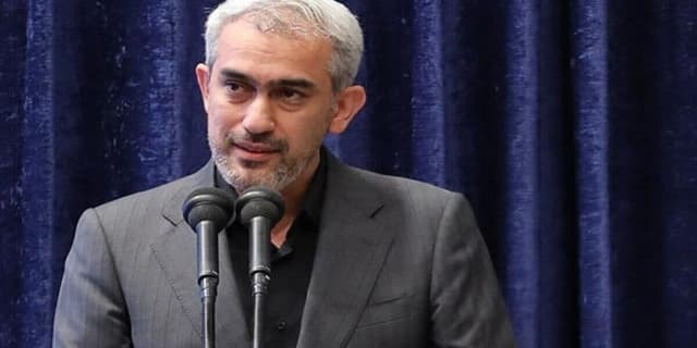 وزیر اقتصاد برنامه رشد عدالت‌محور را ابلاغ کرد