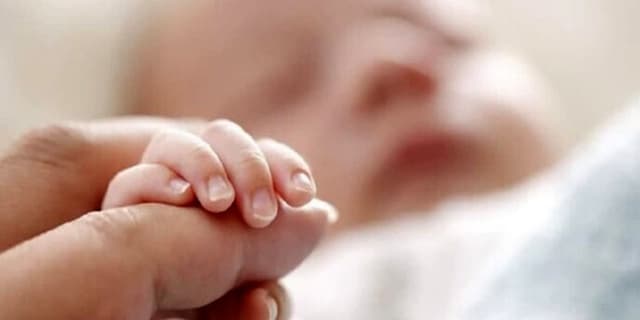 میانگین سن پدران و مادران ایرانی در اولین فرزندآوری چقدر است؟