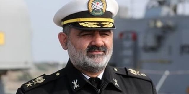 امیر ایرانی: تجهیزات جدید نیروی دریایی بهزودی رونمایی میشود