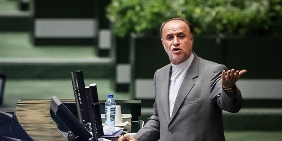 آقای حاجی‌بابایی در این وضعیت آش را شورتر نکنید