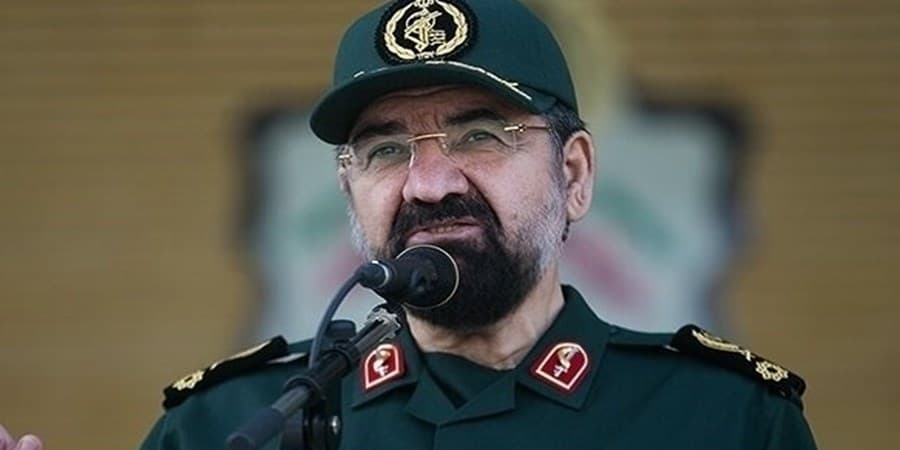 محسن رضایی: عقلای دنیا باید در مقابل جنگ طلبان بایستند