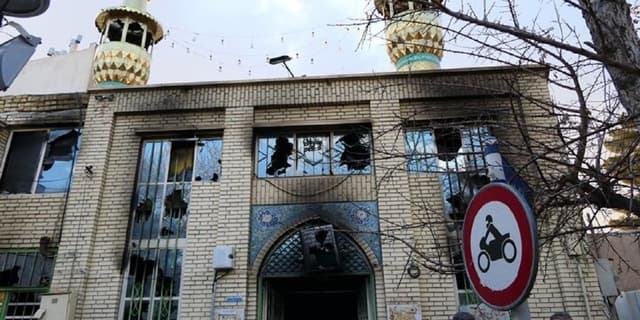 روایتی از آنانی که مظلومانه شهید شدند؛ خناسان ۴۰۰ قرآن را آتش زدند!