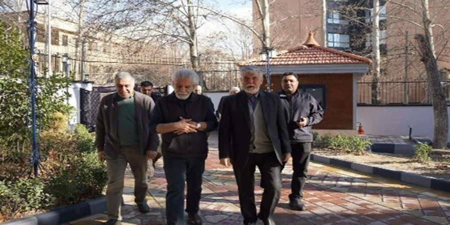 هر زمان ایران بیشتر در خطر باشد، باید بیشتر کار کنیم