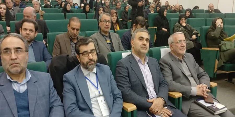 نقش‌آفرینی دانشگاه آزاد استان تهران در تدوین اسناد راهبردی کشور