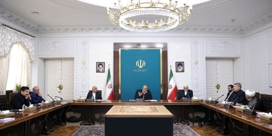 پزشکیان: قاطعانه در مسیر مبارزه با رانت و تبعیض گام برمی‌داریم