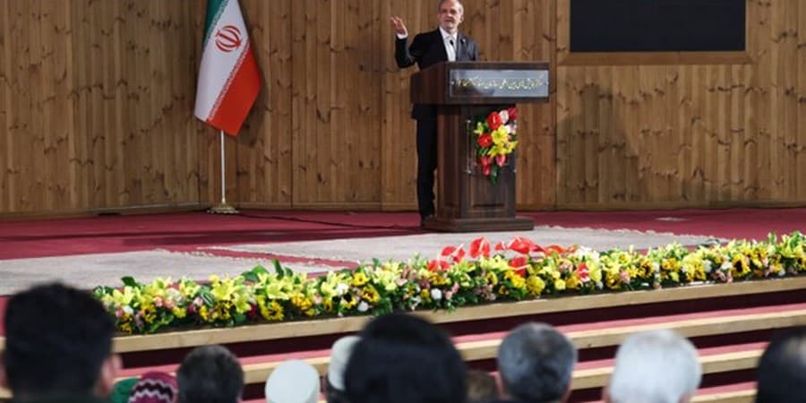 پزشکیان: از ابتدا اعلام کرده‌ایم به‌دنبال جنگ نیستیم/ قرار نیست سر خم کنیم