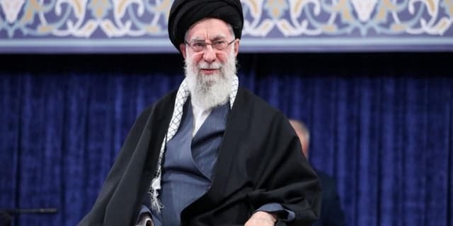 رهبر معظم انقلاب: ما داغدار و عزادار خون‌های ریخته شده در فتنه دی هستیم
