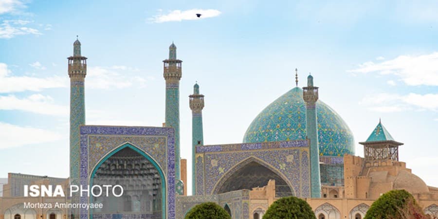 ریزش کاشی‌های مسجد امام بر اثر حمله دشمن/ آسیب به کارخانه تاریخی نوین شهرضا