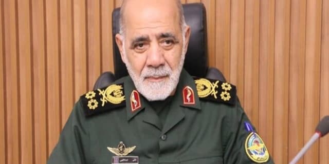 نیرو‌های مسلح مصمم هستند با مدیریت تنگه هرمز دشمن را به زانو درآورند