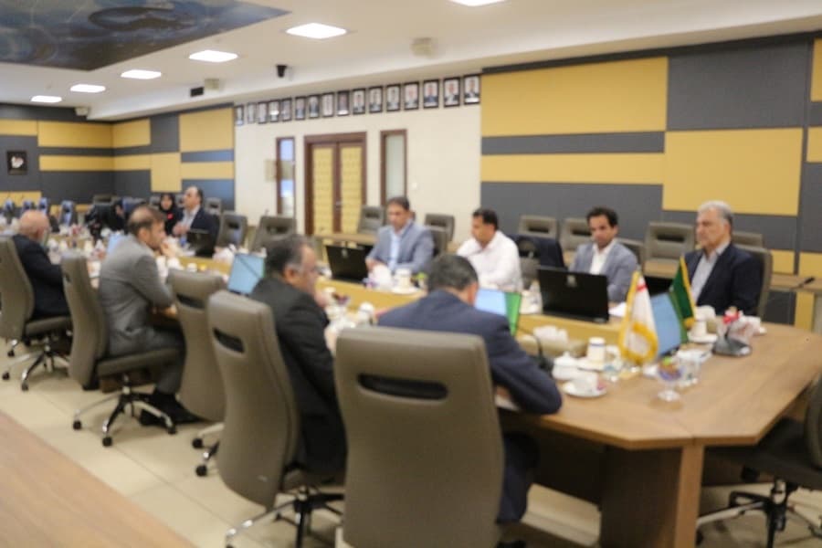 برگزاری نخستین جلسه شورای راهبری تحول اداری بانك صنعت و معدن در سال ۱۴۰۵